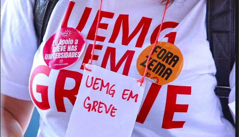 Crise na Educação: greve da UEMG ultrapassa 45 dias e revela salários baixos e acordos não cumpridos