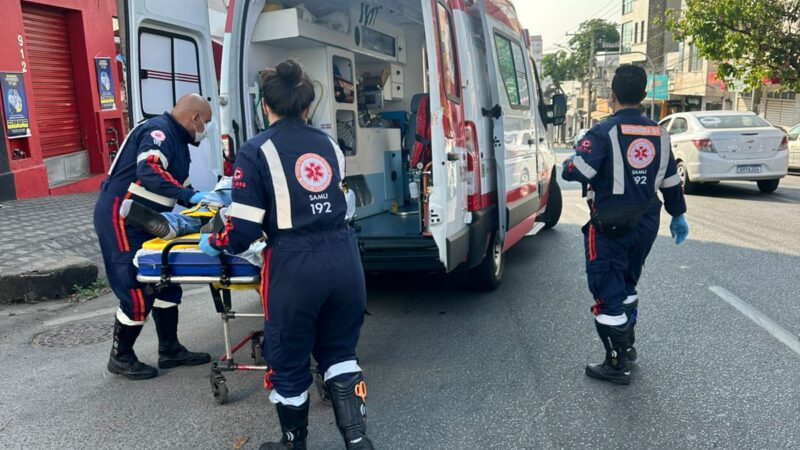 Colisão entre carro e motocicleta deixa piloto e garupa feridos