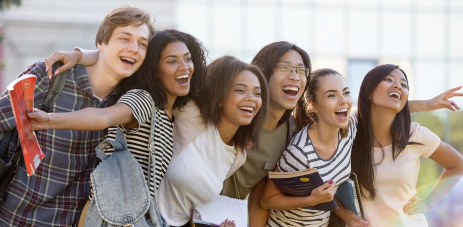 Coca-Cola oferece 5 mil vagas em curso gratuito para jovens em Minas