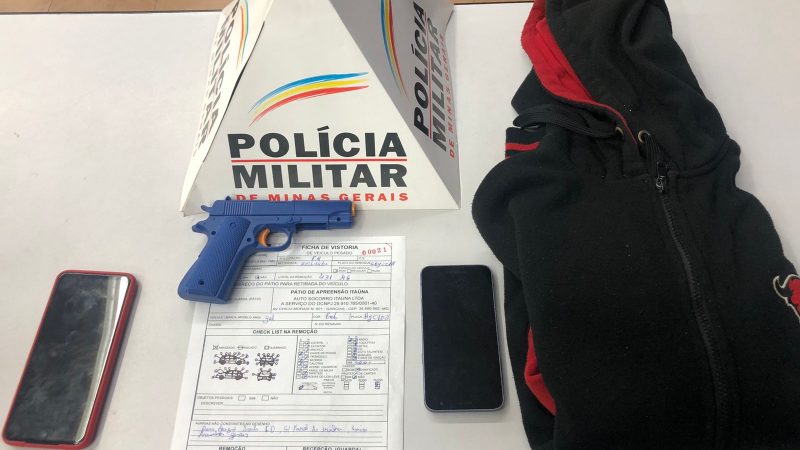 Três homens são presos por roubo a transeuntes com arma de fogo