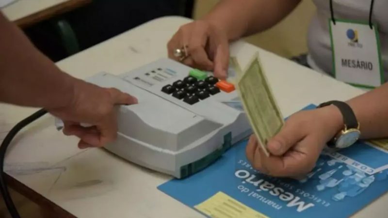 Números dos candidatos ao Senado nas urnas em Itaúna