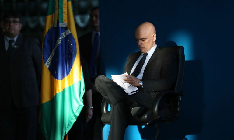 PF vai ouvir suspeitos de hostilizar Alexandre de Moraes na Itália