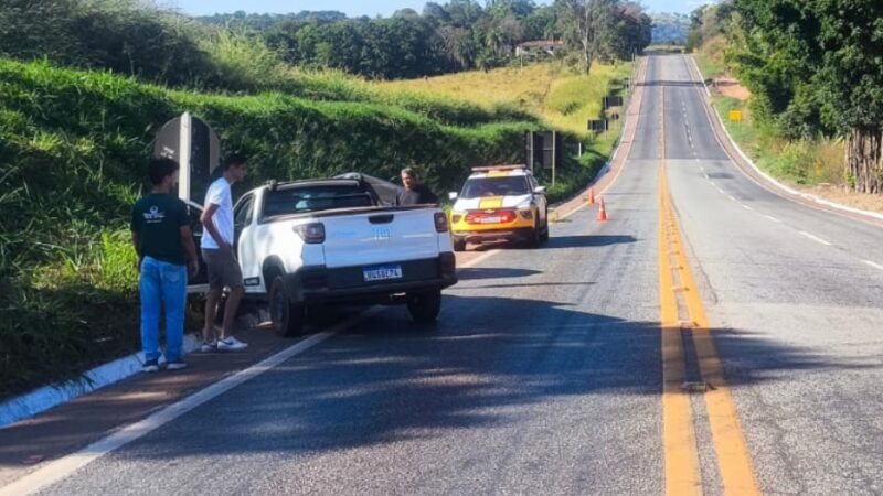 Envolvidos em colisão de veículos na rodovia MG 050, em Itaúna, não ficam feridos