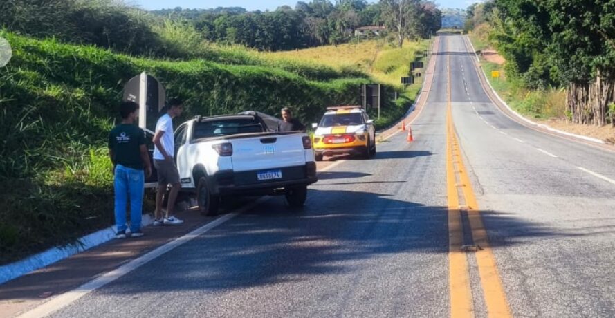 Envolvidos em colisão de veículos na rodovia MG 050, em Itaúna, não ficam feridos