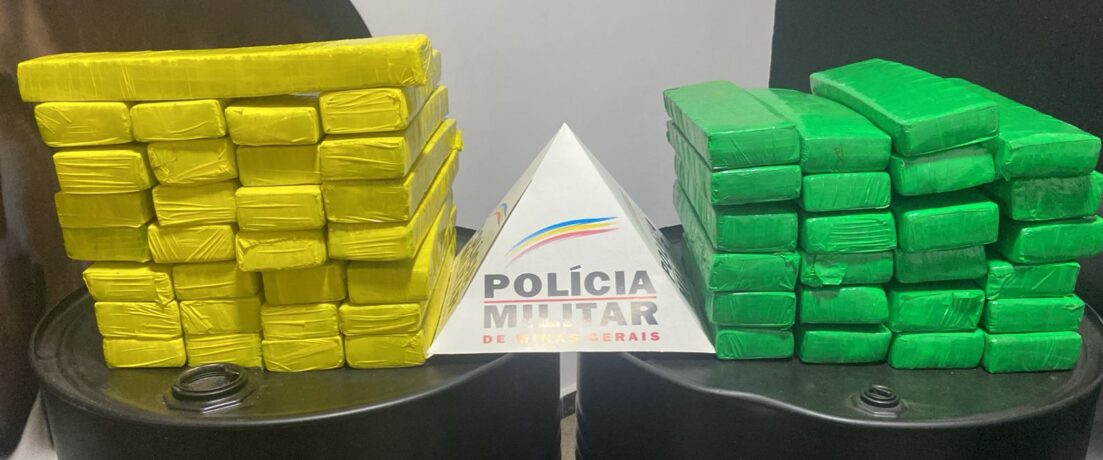 Dois homens são presos pela PM com 53 barras de maconha próximo ao pedágio da MG 050