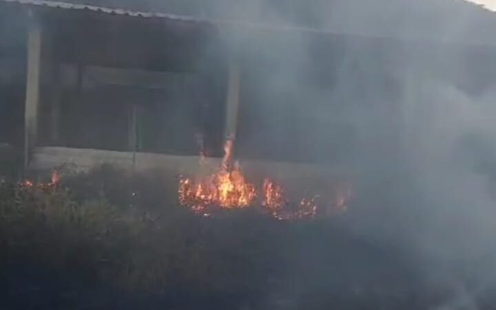 Vídeos: Morro do Bonfim queimou nesta tarde cerca de 15 hectares