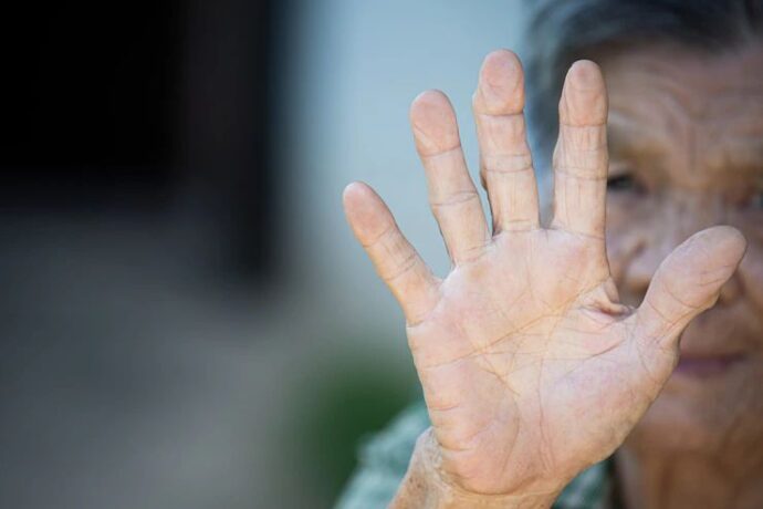 Idosa de 86 anos é estuprada por mais de 3 horas em Sete Lagoas