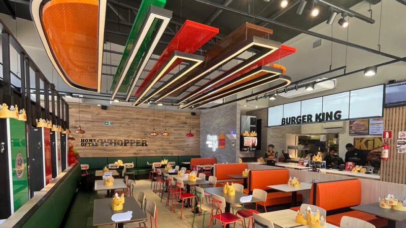 Burger King chega a Itaúna e Nova Serrana com 39 vagas de emprego por cidade; salários chegam a R$4 mil